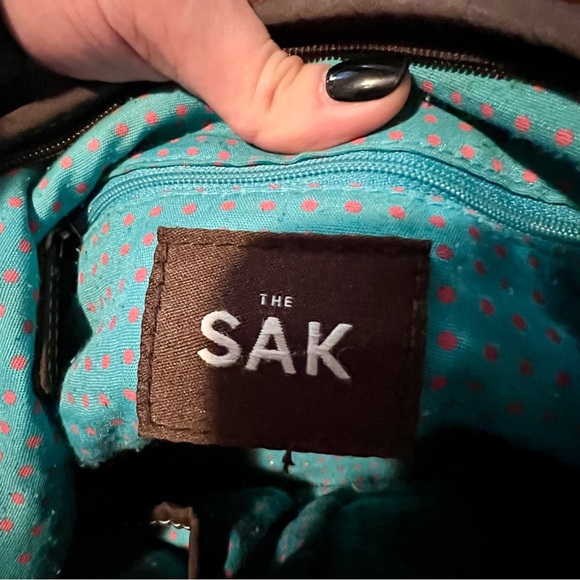 The Sak Brown Textured Shoulder Bag - Picture 6 of 9